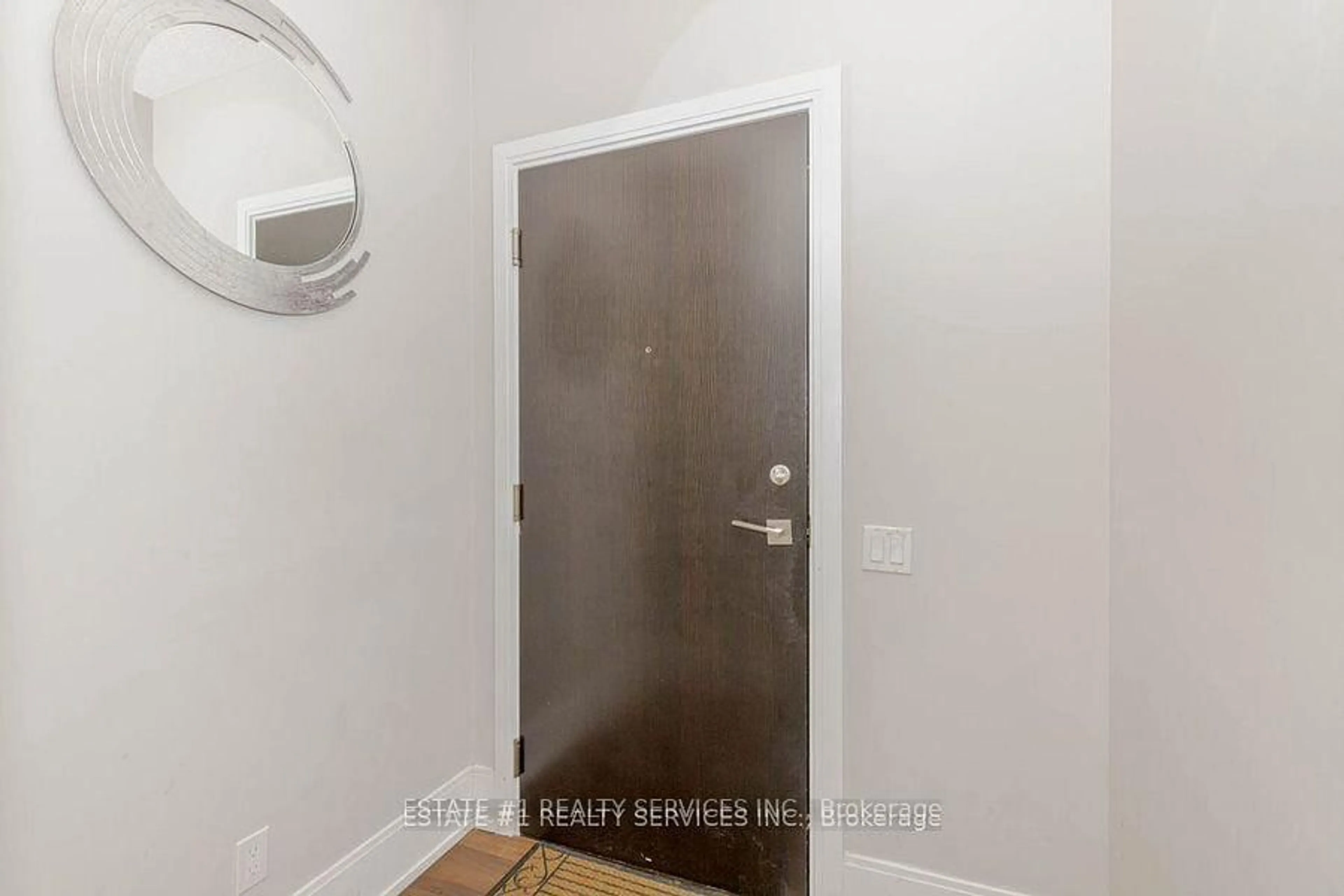 Indoor entryway for 15 Viking Lane #807, Toronto Ontario M9B 0A4