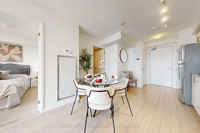 Additional property image - 3091 Dufferin St Unit 1402