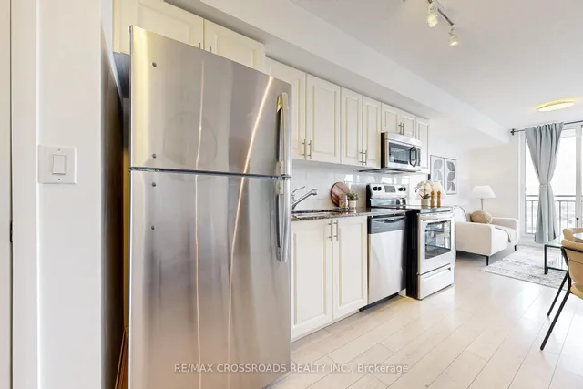 Additional property image - 3091 Dufferin St Unit 1402
