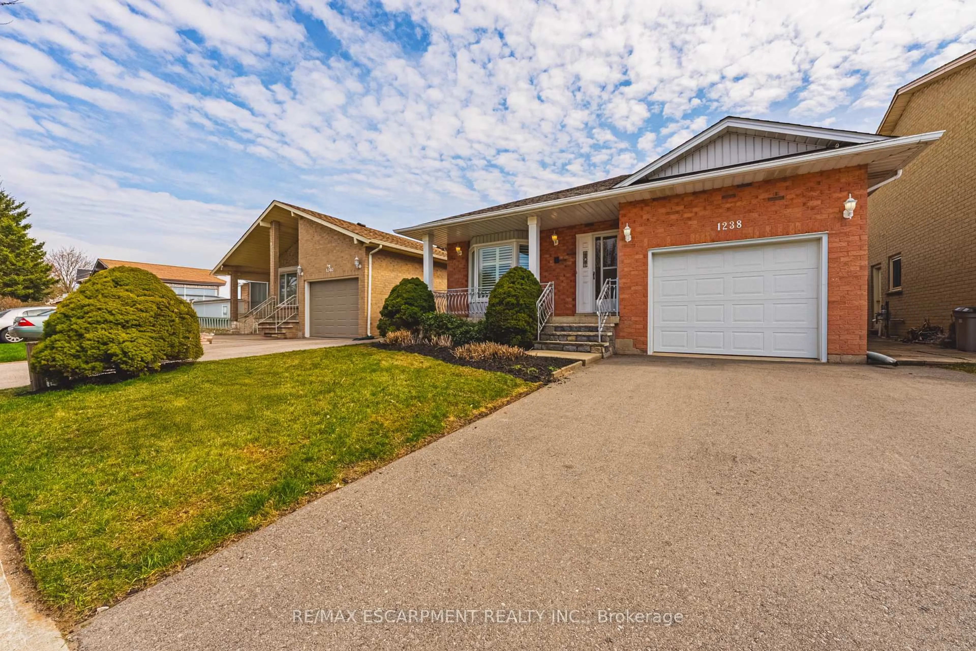 Unknown for 1238 Thorpe Rd, Burlington Ontario L7S 2C9