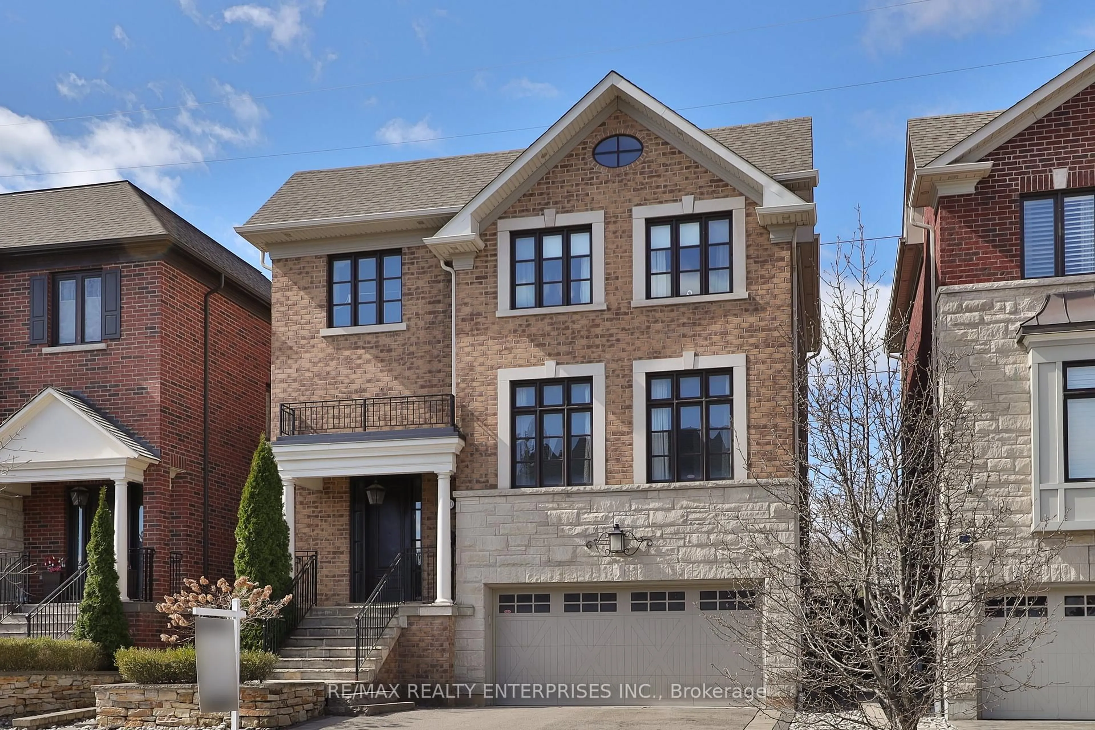 Home with brick exterior material, street for 3630 Silverplains Dr, Mississauga Ontario L4X 2P4