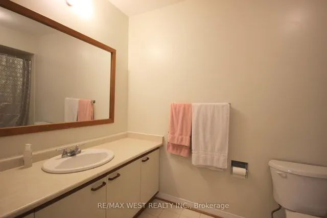 Additional property image - 73 Hullrick Dr