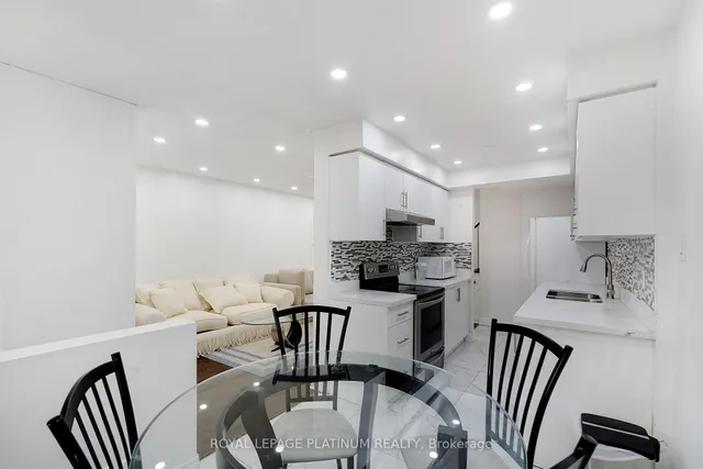 Additional property image - 102 Bunchberry Way