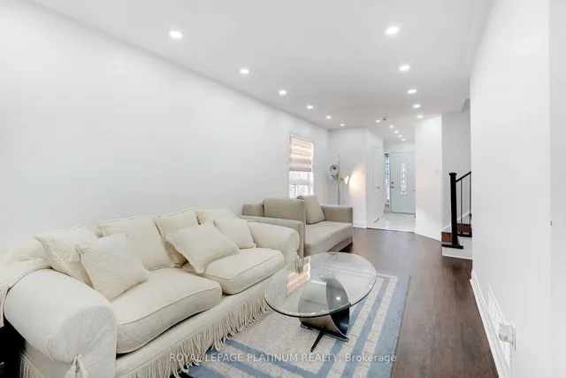 Additional property image - 102 Bunchberry Way