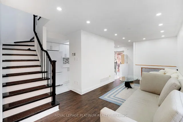 Additional property image - 102 Bunchberry Way