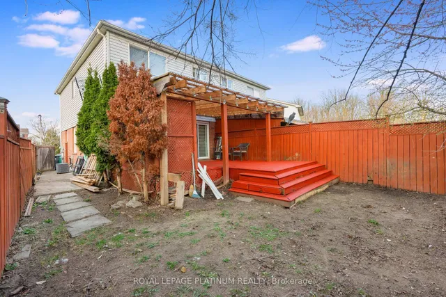 Additional property image - 102 Bunchberry Way