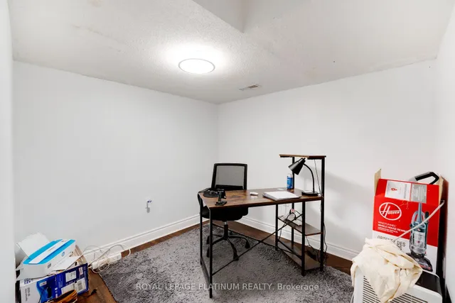Additional property image - 102 Bunchberry Way
