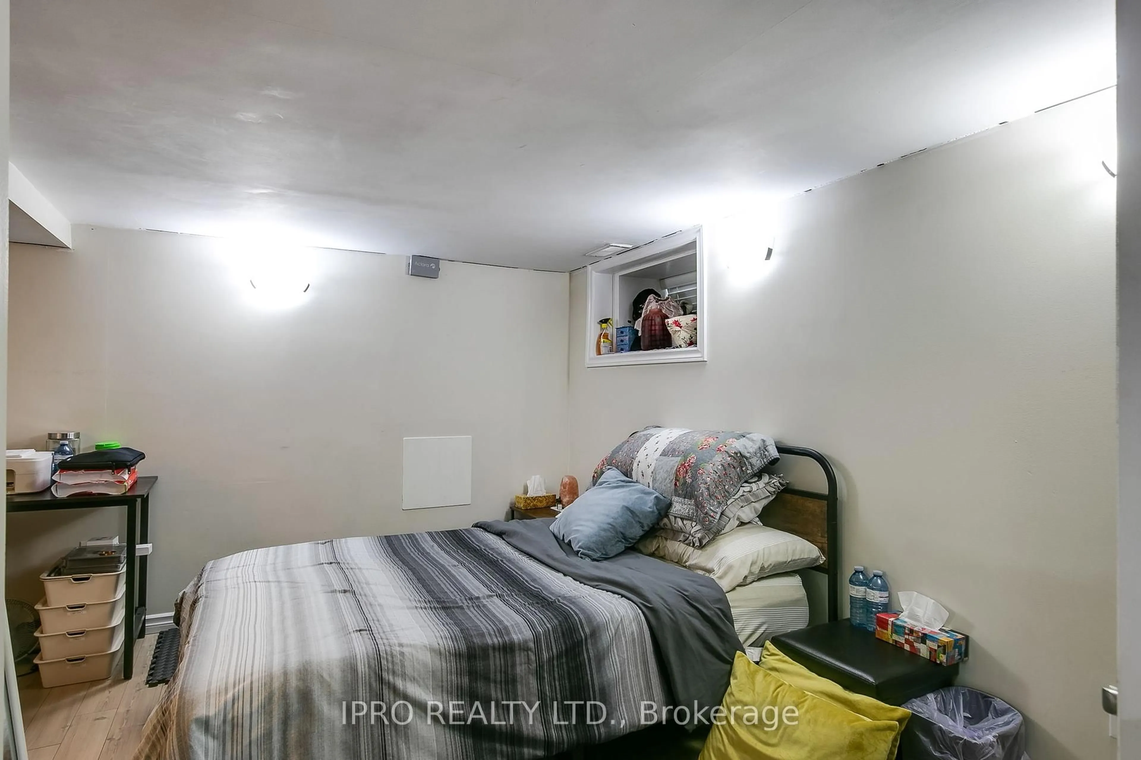 A pic of a room for 268 McRoberts Ave, Toronto Ontario M6E 4P6
