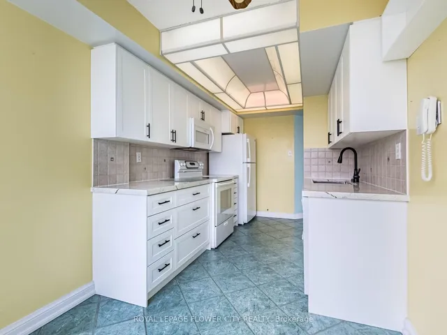 Additional property image - 22 Hanover Rd Unit 710
