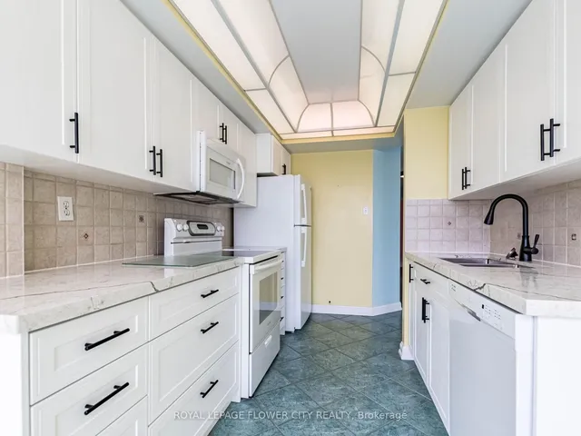 Additional property image - 22 Hanover Rd Unit 710