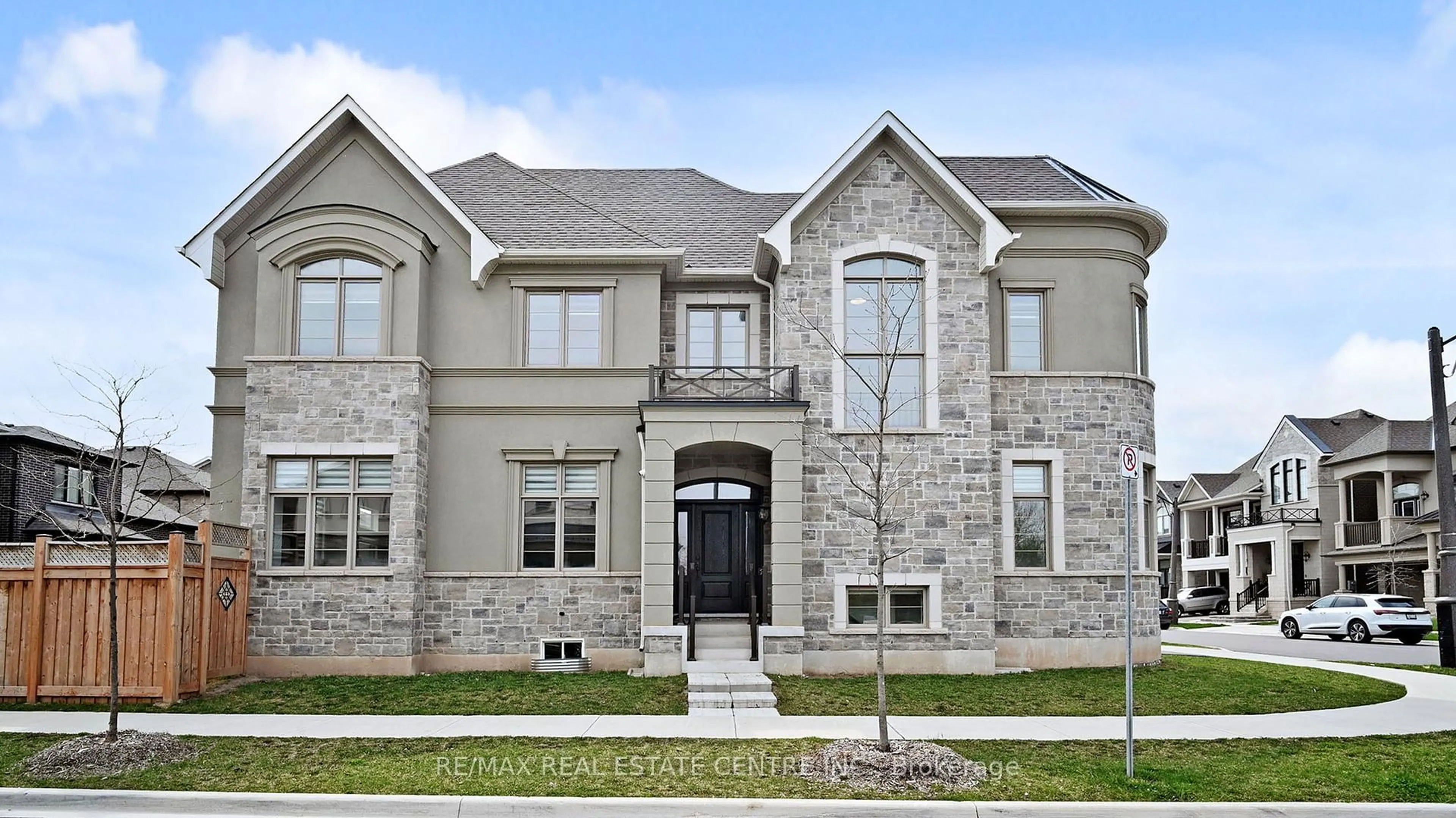 Home with brick exterior material, street for 1473 Varelas Passage, Oakville Ontario L6H 3S2