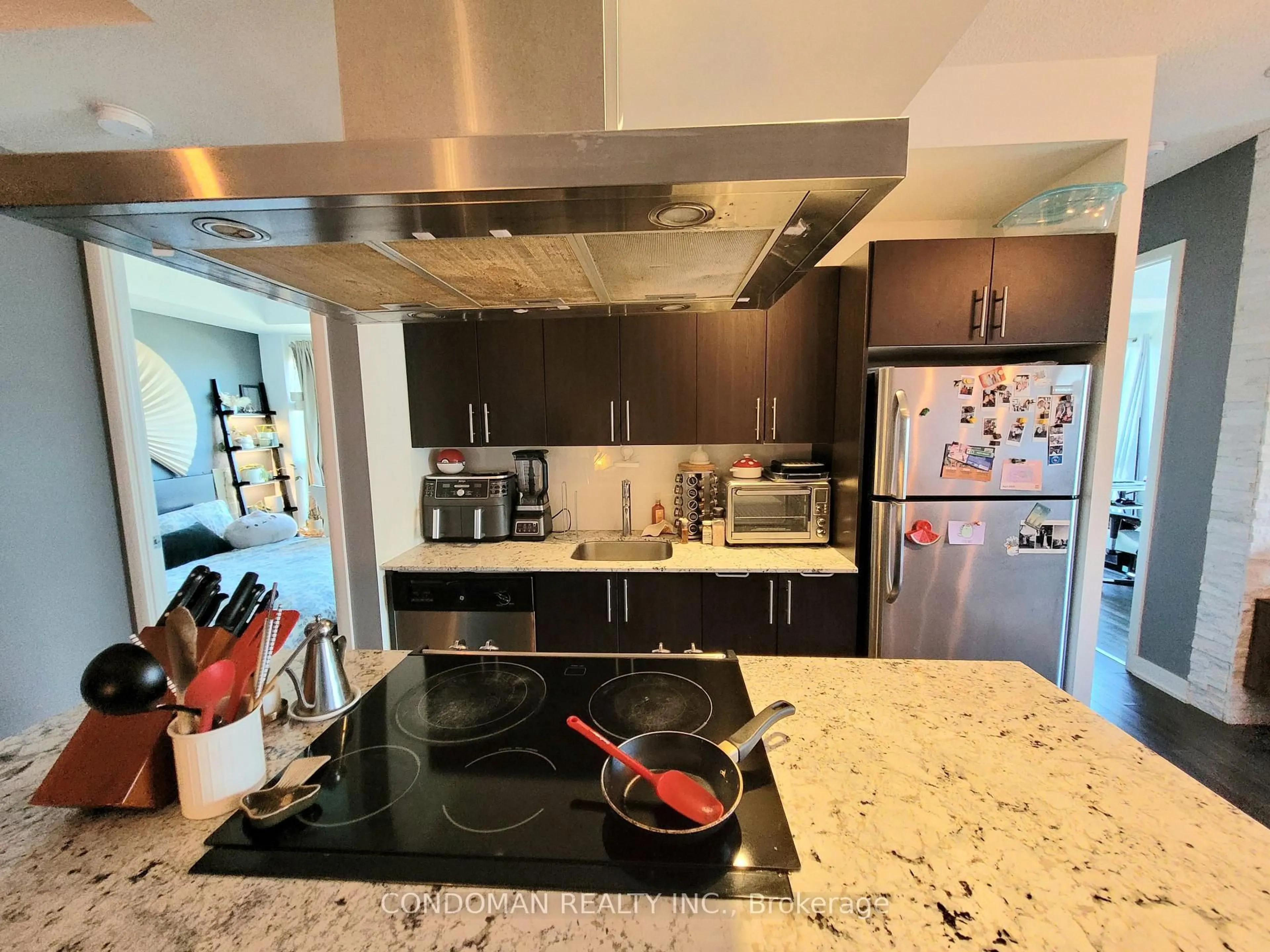 Contemporary kitchen, ceramic/tile floor for 165 Legion Rd #1924, Toronto Ontario M8Y 0B3