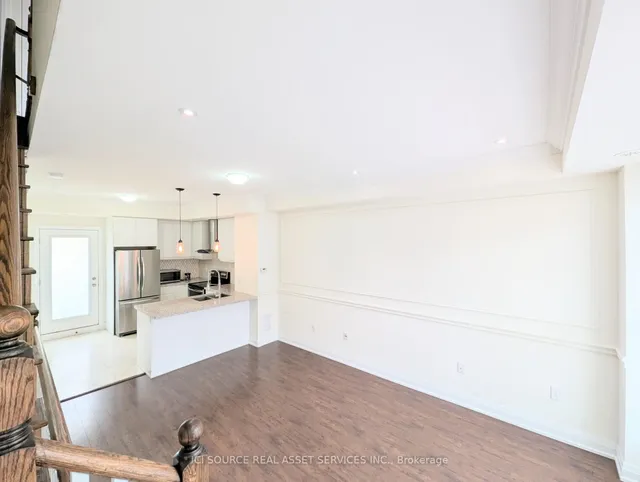 Additional property image - 3077 Cawthra Rd Unit 16