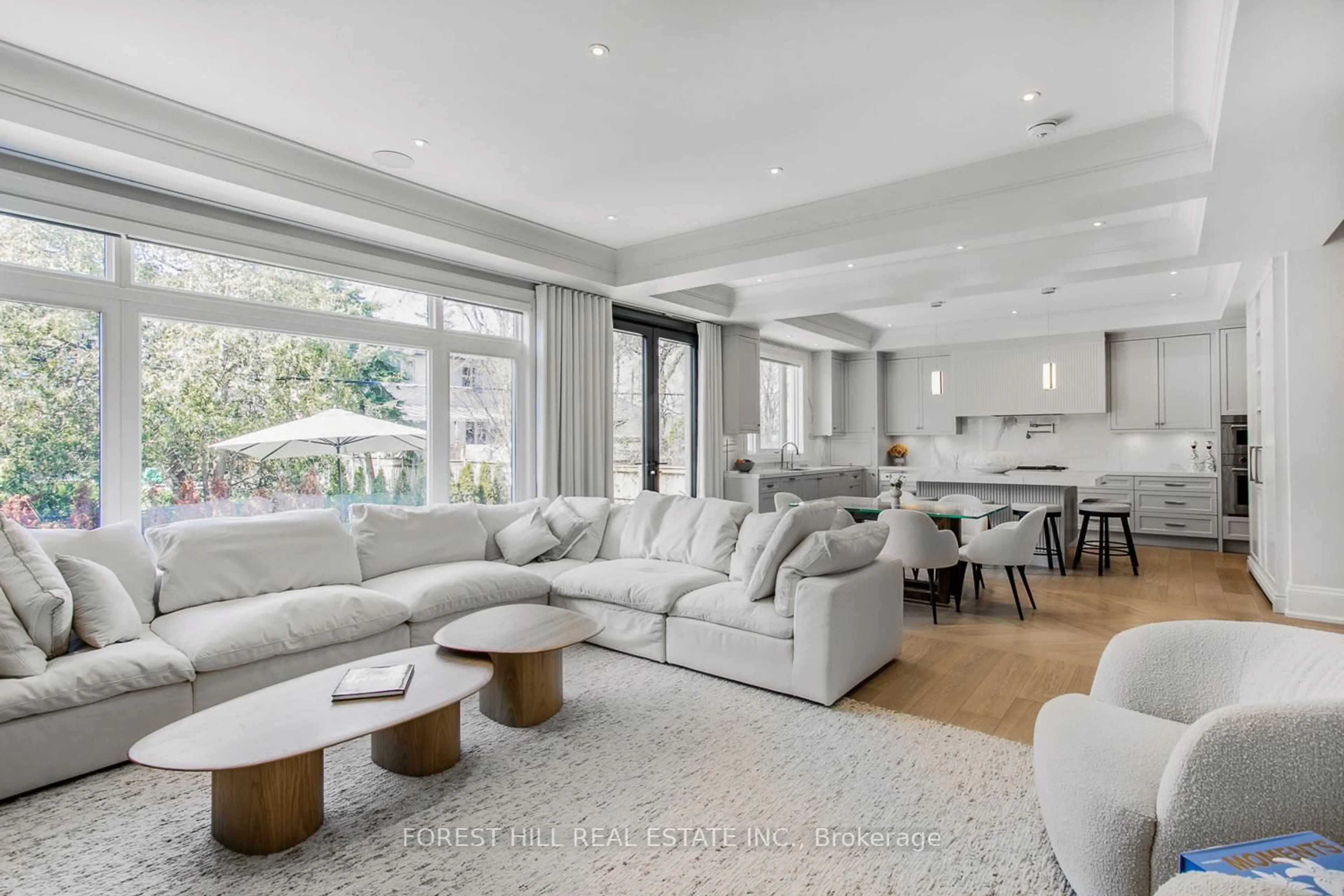 Living room with furniture, unknown for 84 Botfield Ave, Toronto Ontario M9B 4E4