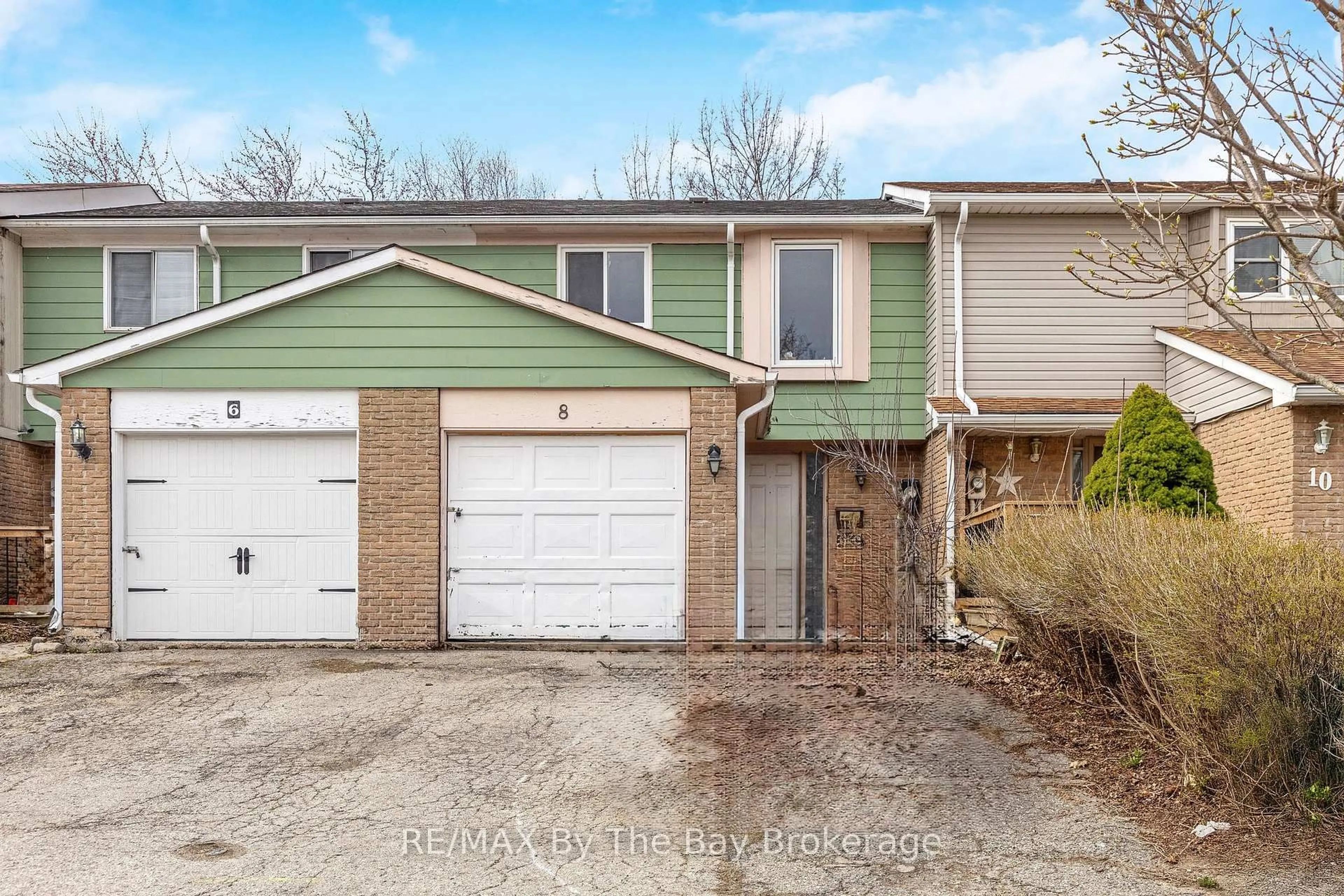Unknown for 8 Johanna Dr, Orangeville Ontario L9W 3S5