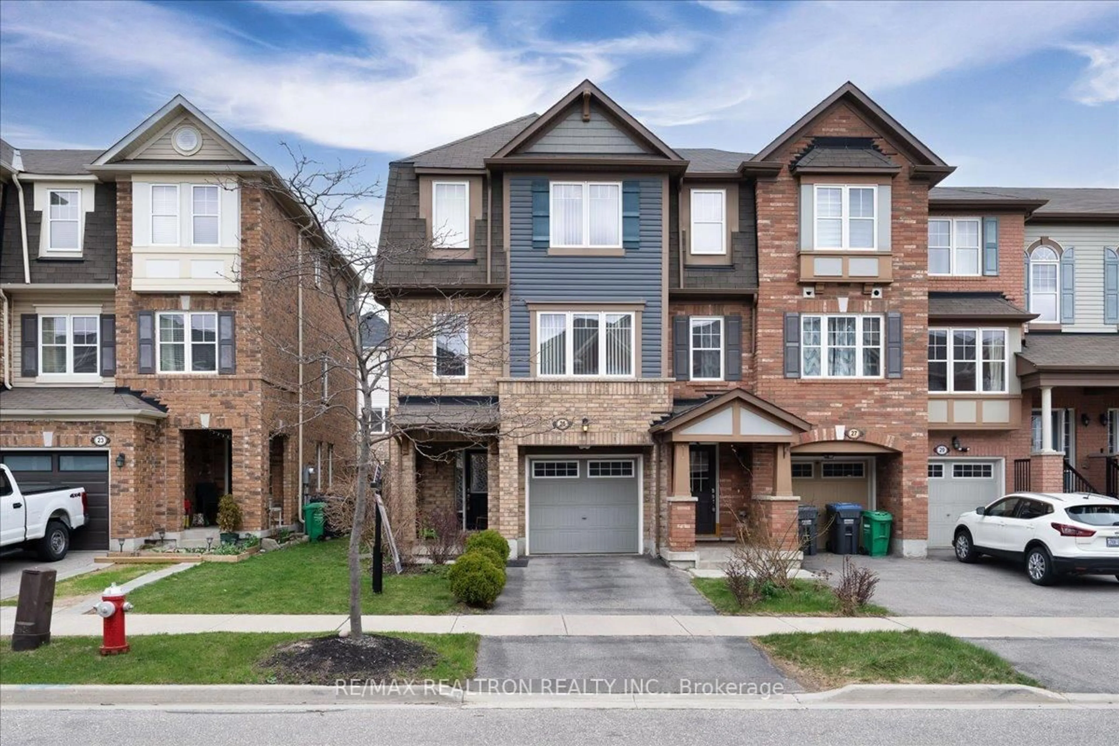 Home with brick exterior material, street for 25 Butterworth Rd, Brampton Ontario L7A 3Z2