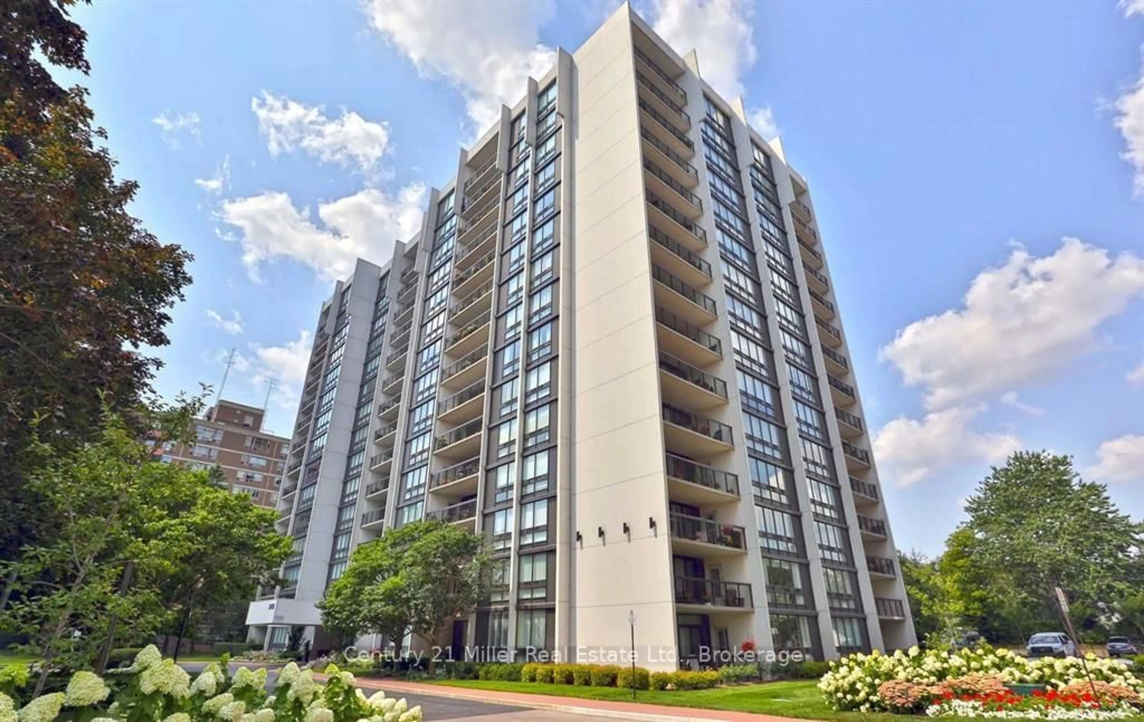 Unknown for 2185 Marine Dr #203, Oakville Ontario L6L 5L6