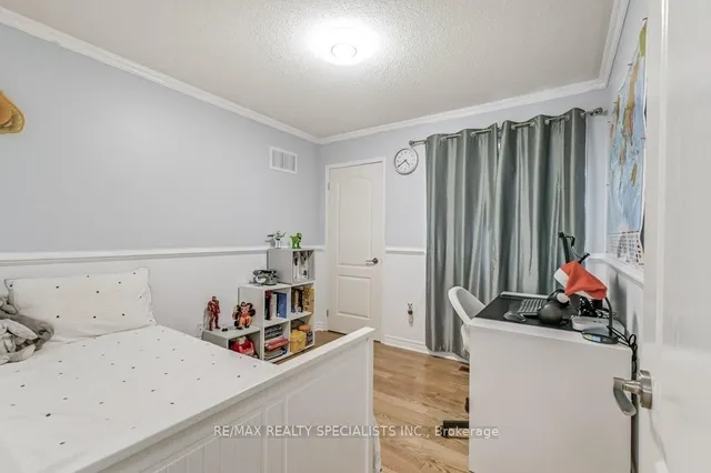 Additional property image - 7362 Banffshire Crt