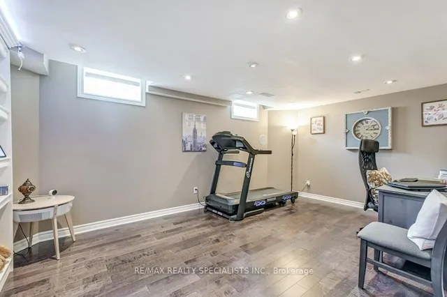 Additional property image - 7362 Banffshire Crt