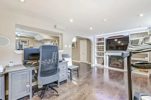 Additional property image - 7362 Banffshire Crt