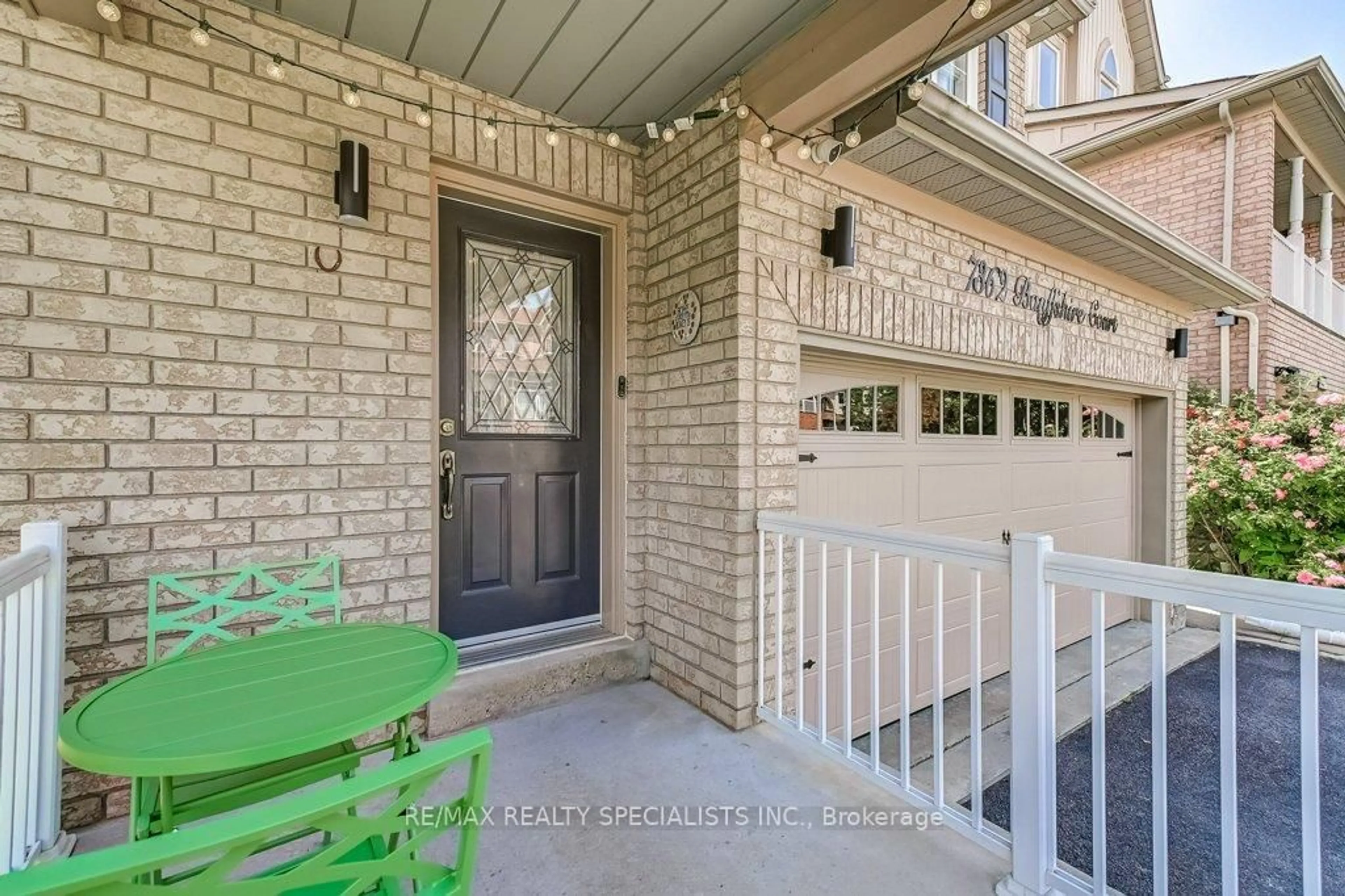 Indoor entryway for 7362 Banffshire Crt, Mississauga Ontario L5N 8A1