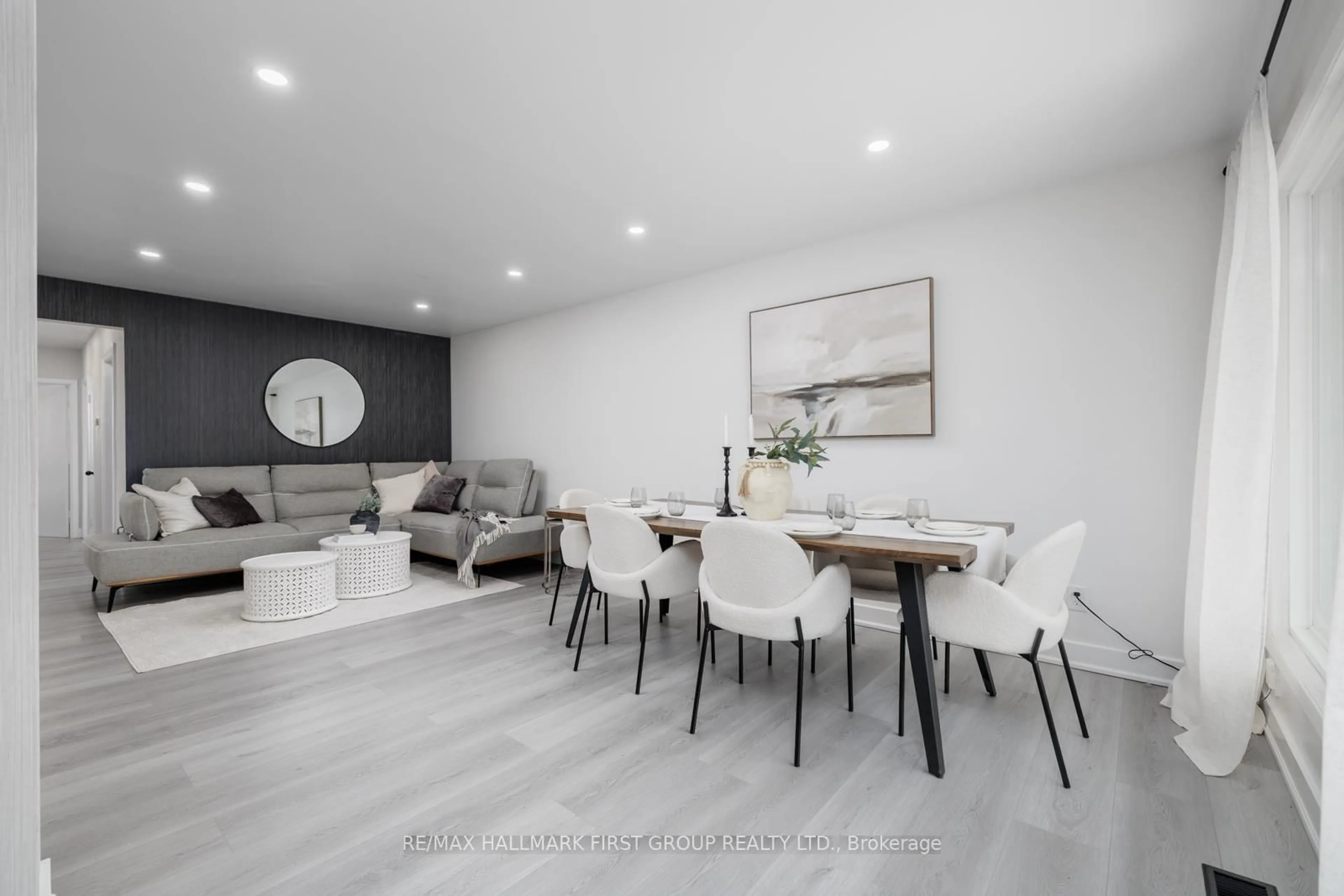 Dining room, wood/laminate floor for 30 Derrydown Rd, Toronto Ontario M3J 1R3