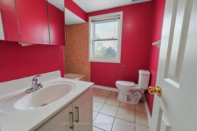 Additional property image - 27 Deerpark Cres