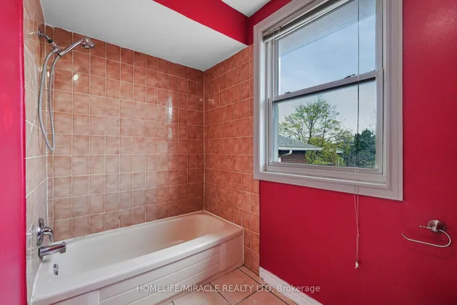 Additional property image - 27 Deerpark Cres