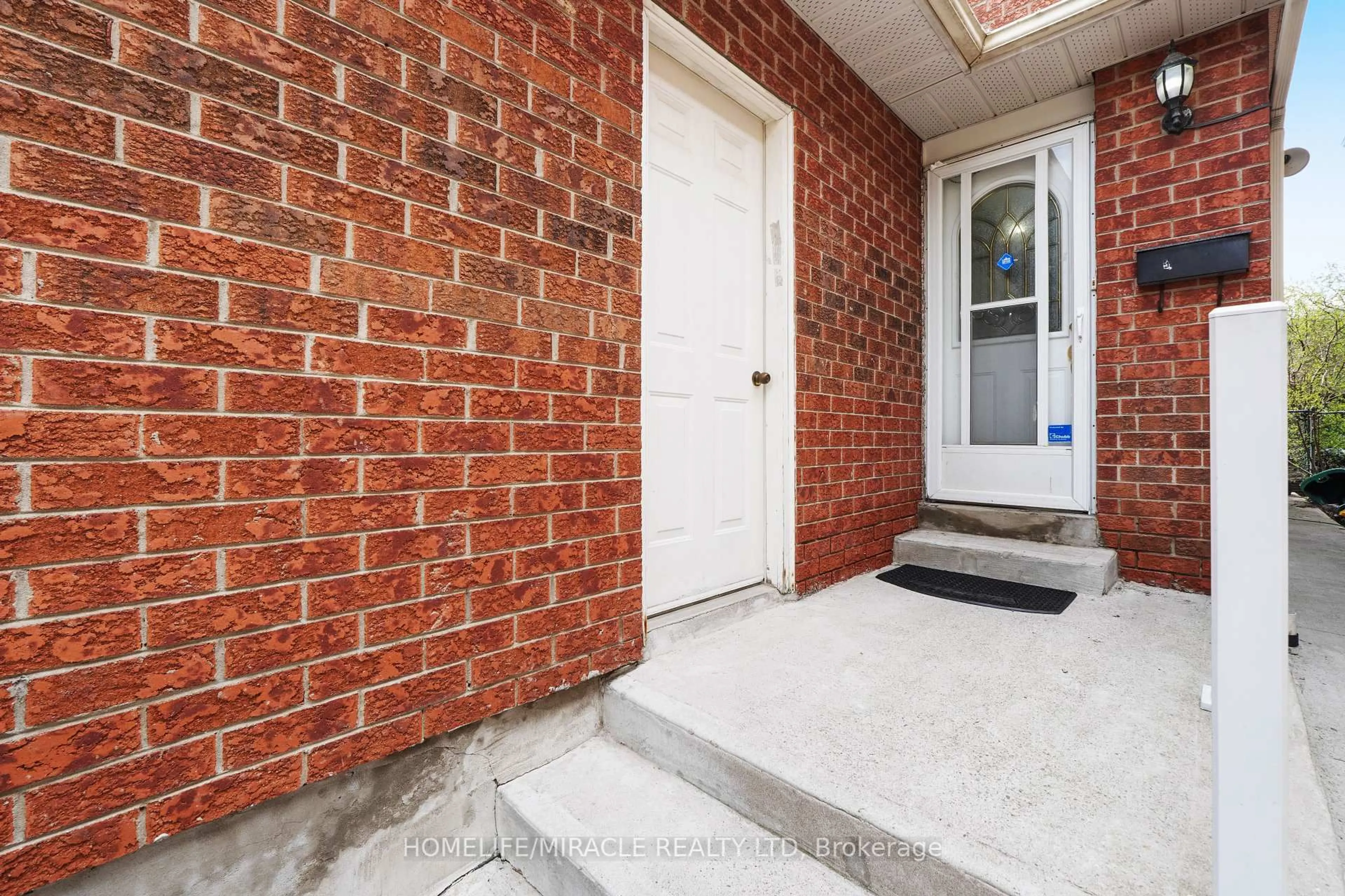 Home with brick exterior material, street for 27 Deerpark Cres, Brampton Ontario L6X 2T6