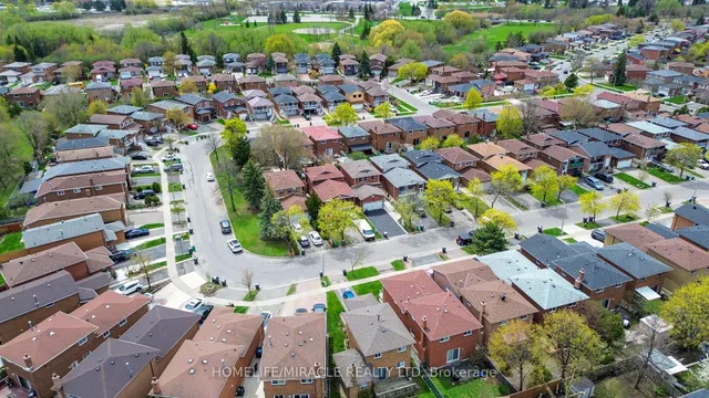 Additional property image - 27 Deerpark Cres