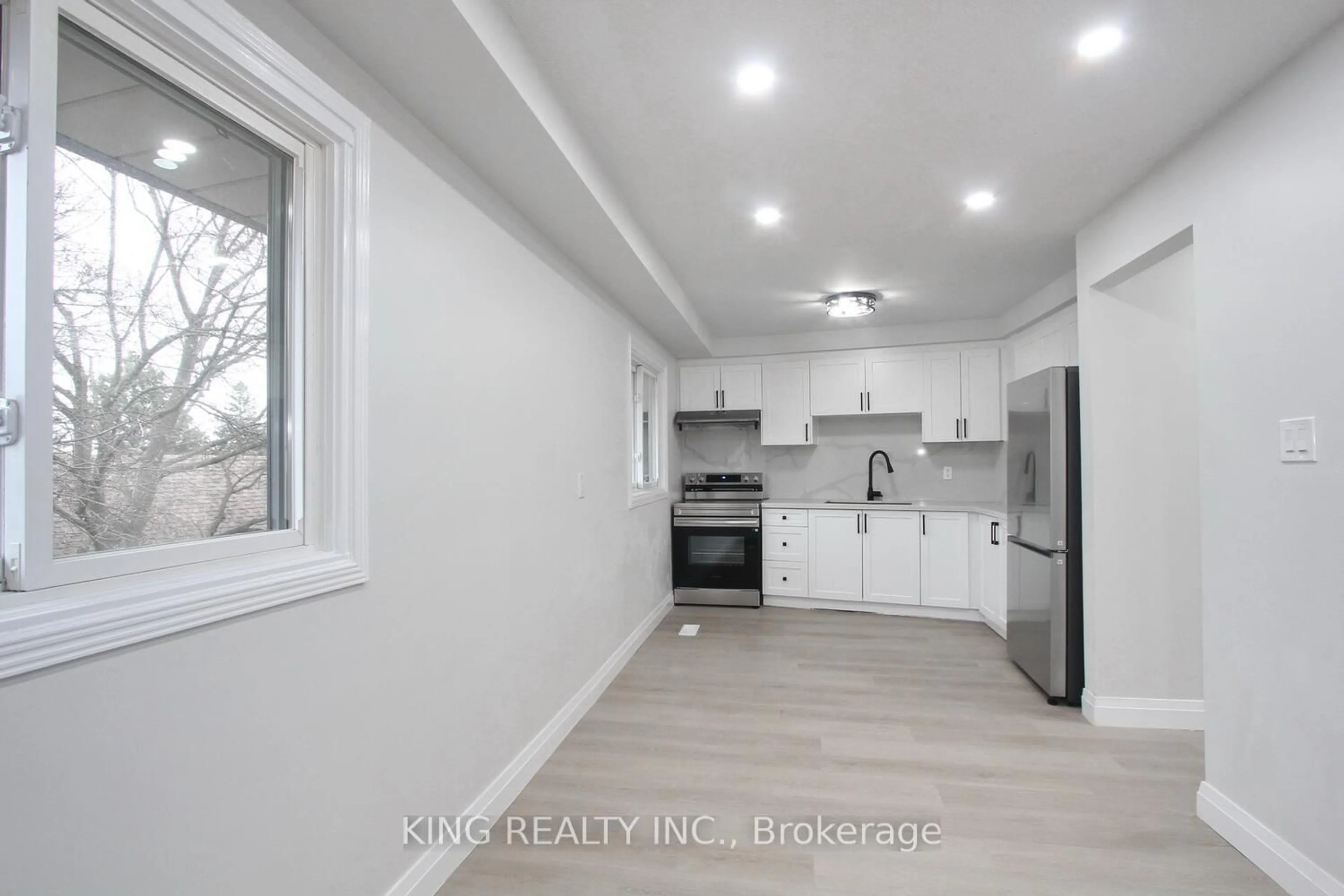 Open concept kitchen, unknown for 62 Ashton Cres #62, Brampton Ontario L6S 3J9