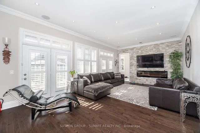 Additional property image - 16 Adastra Pl
