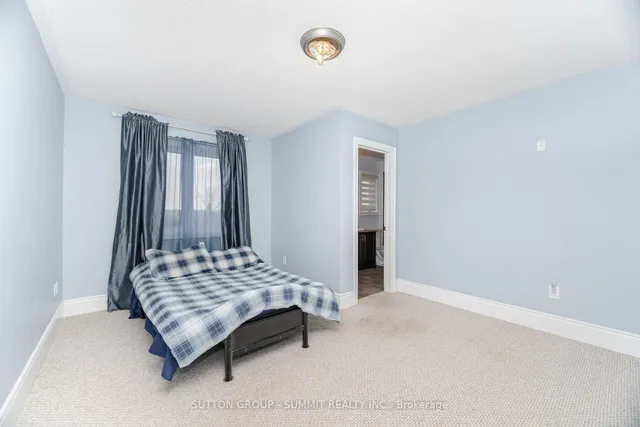 Additional property image - 16 Adastra Pl