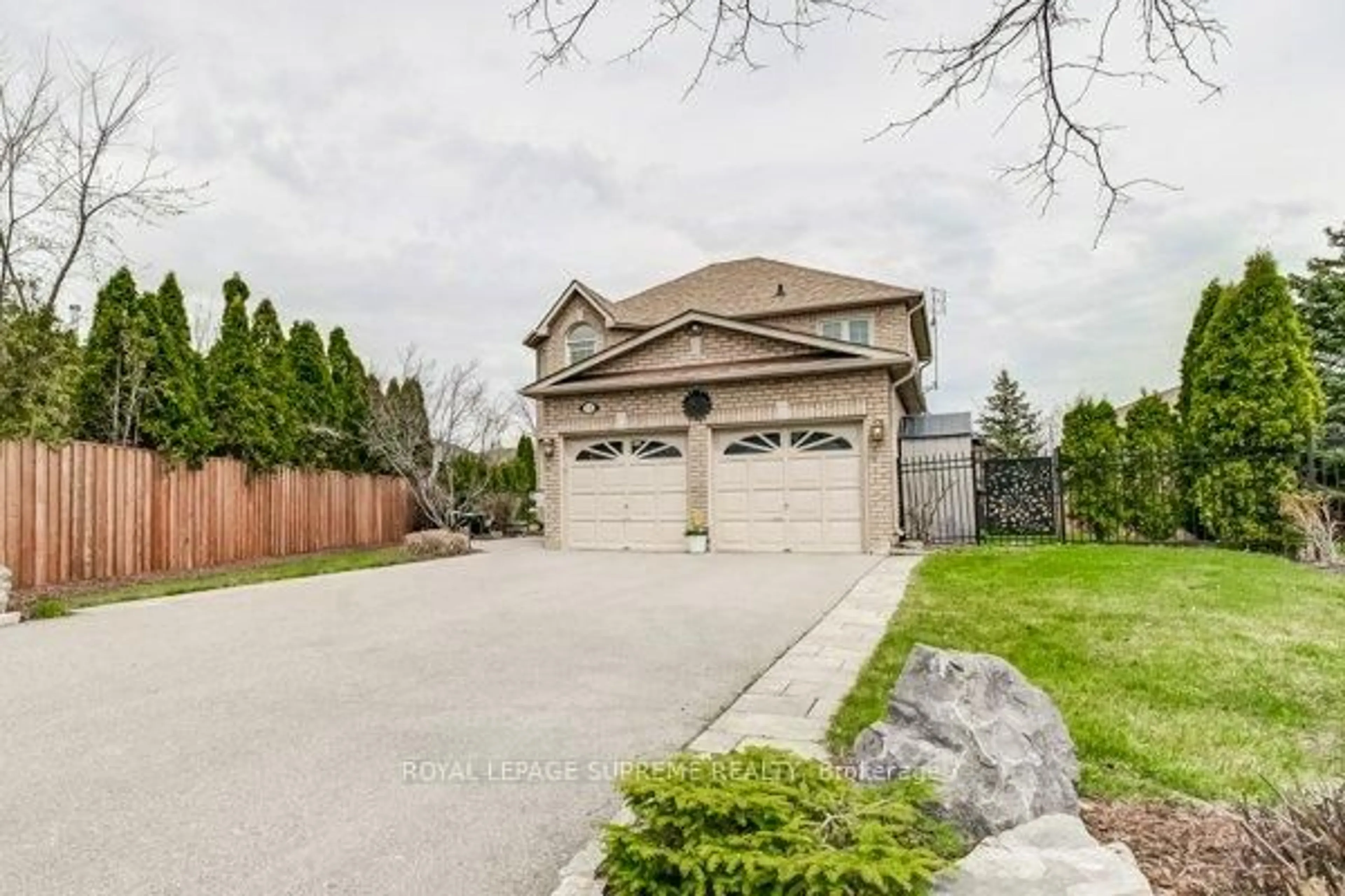 Unknown for 12 Cornerstone Crt, Caledon Ontario L7E 1T4