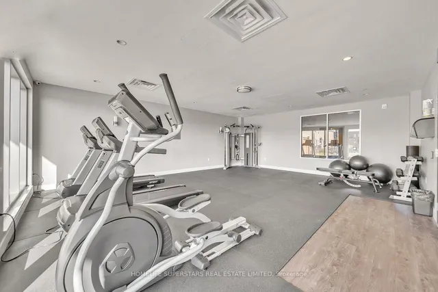 Additional property image - 716 Main St Unit 1006