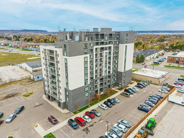 Additional property image - 716 Main St Unit 1006
