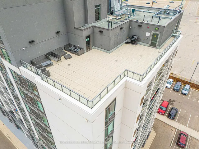 Additional property image - 716 Main St Unit 1006