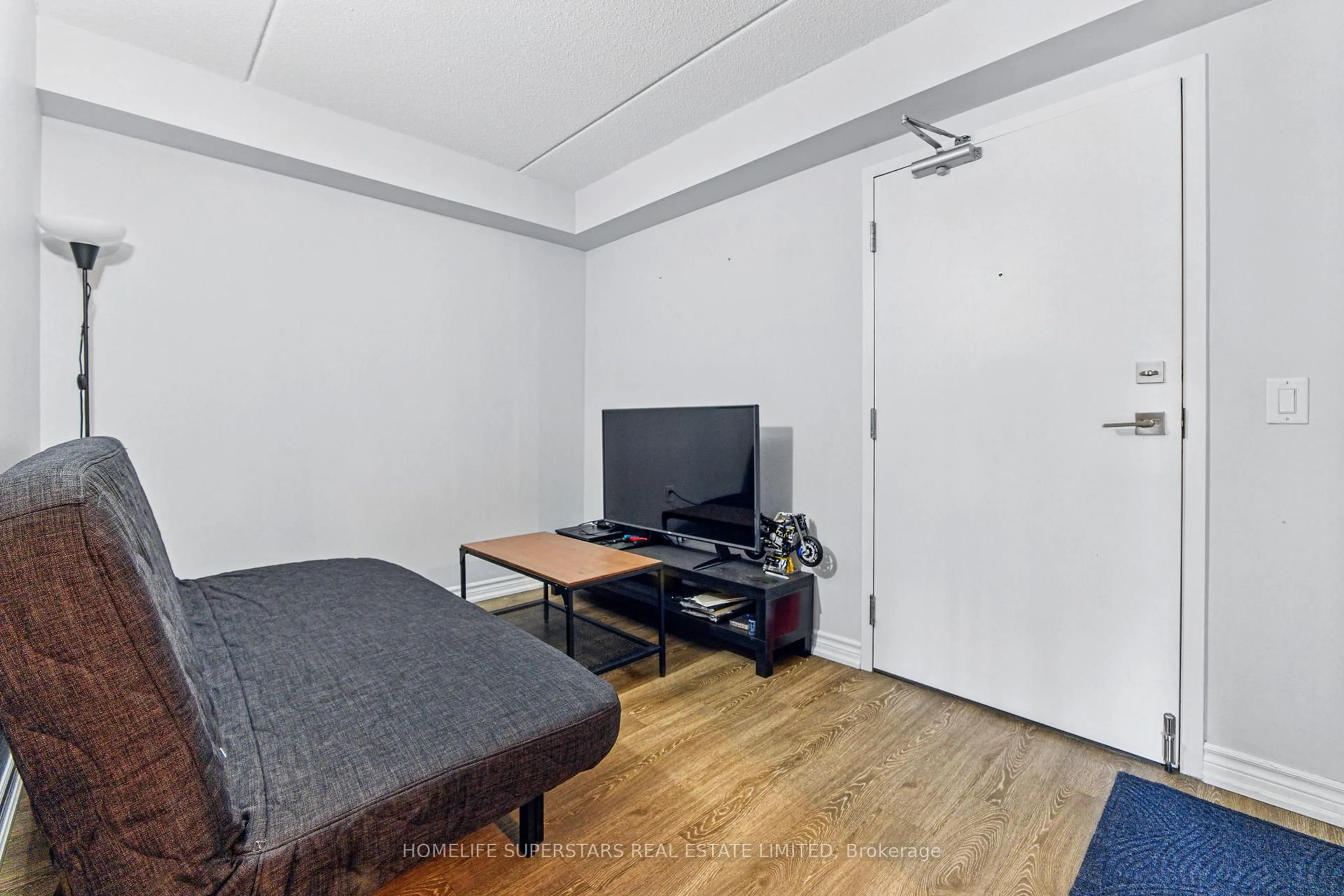 A pic of a room for 716 Main St #1006, Milton Ontario L9T 0L9