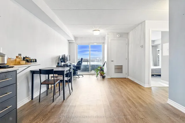 Additional property image - 716 Main St Unit 1006