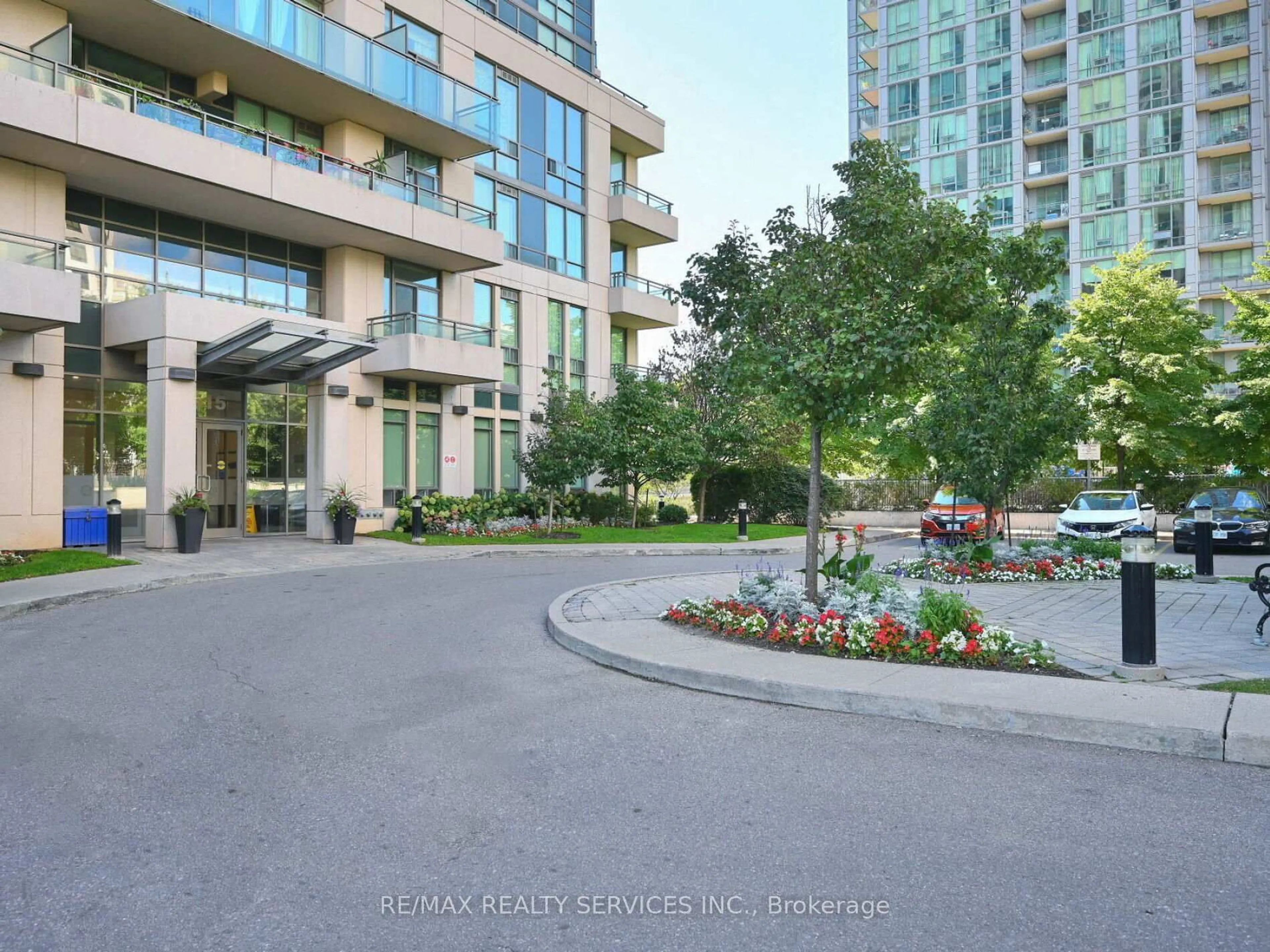 Patio, unknown for 3515 Kariya Dr #2009, Mississauga Ontario L5B 0C1