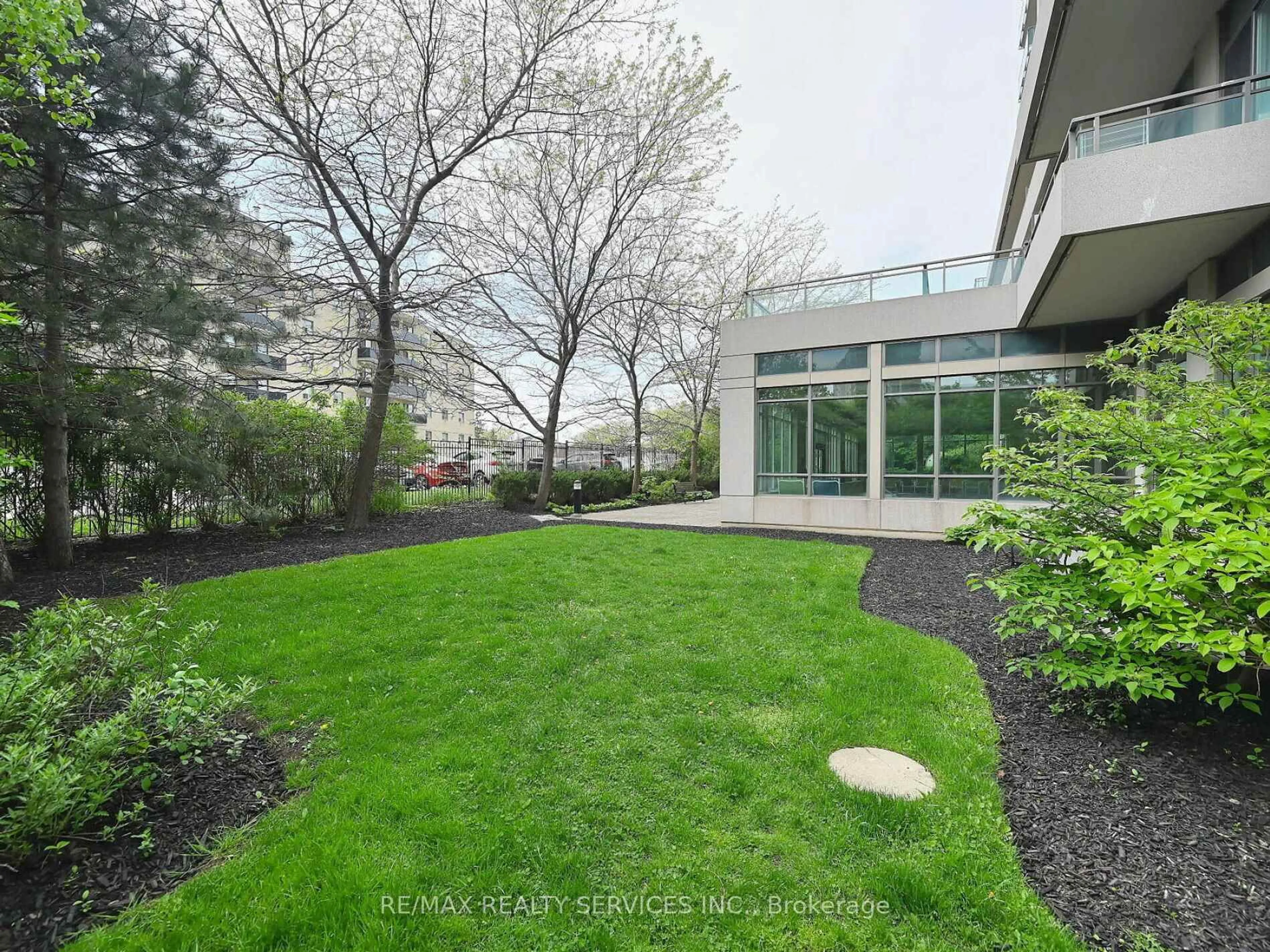 Patio, unknown for 3515 Kariya Dr #2009, Mississauga Ontario L5B 0C1