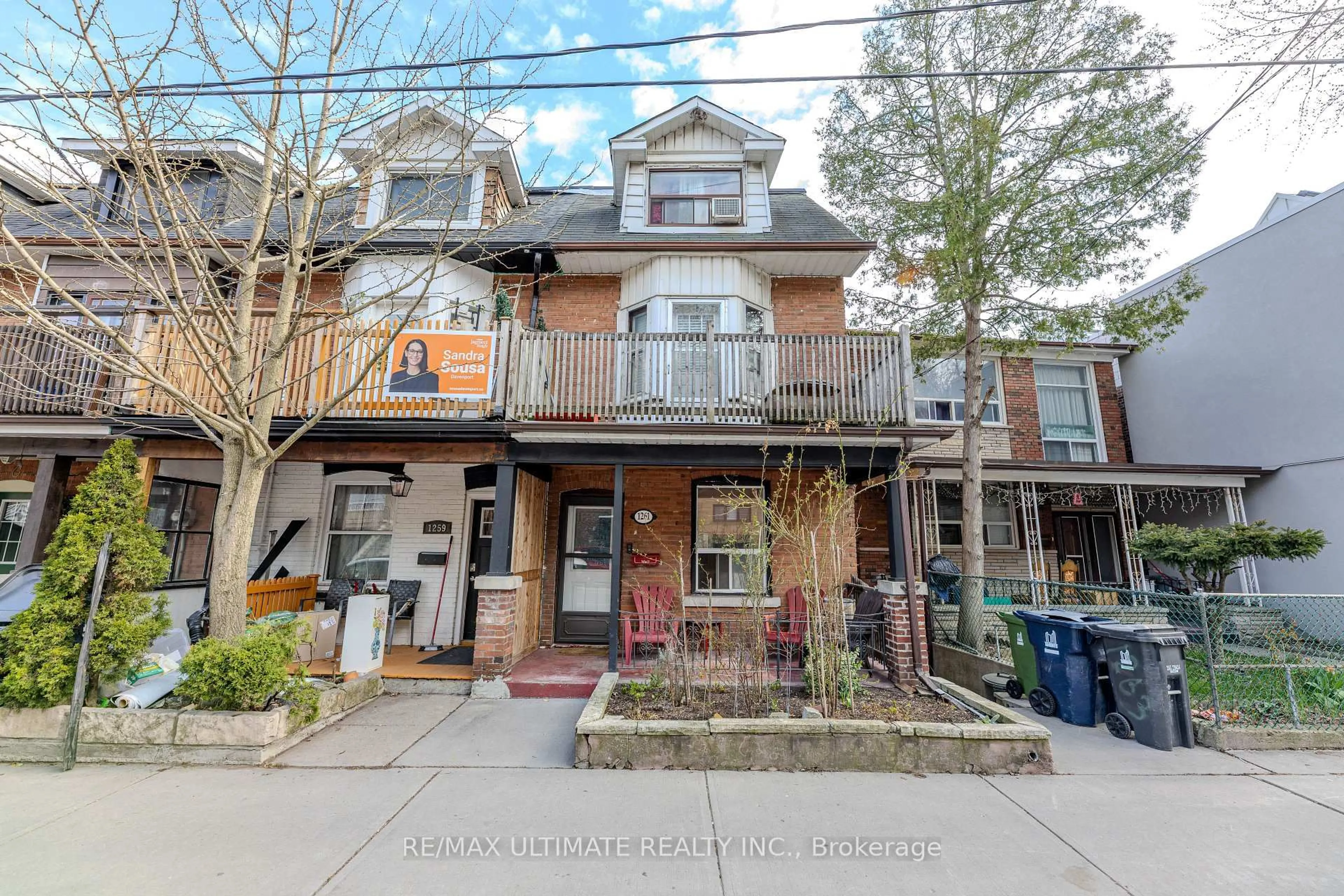 Unknown for 1261 Davenport Rd, Toronto Ontario M6H 2H2