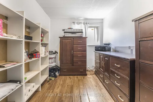 Additional image 11 of 35 Darras Crt