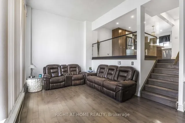 Additional image 21 of 35 Darras Crt