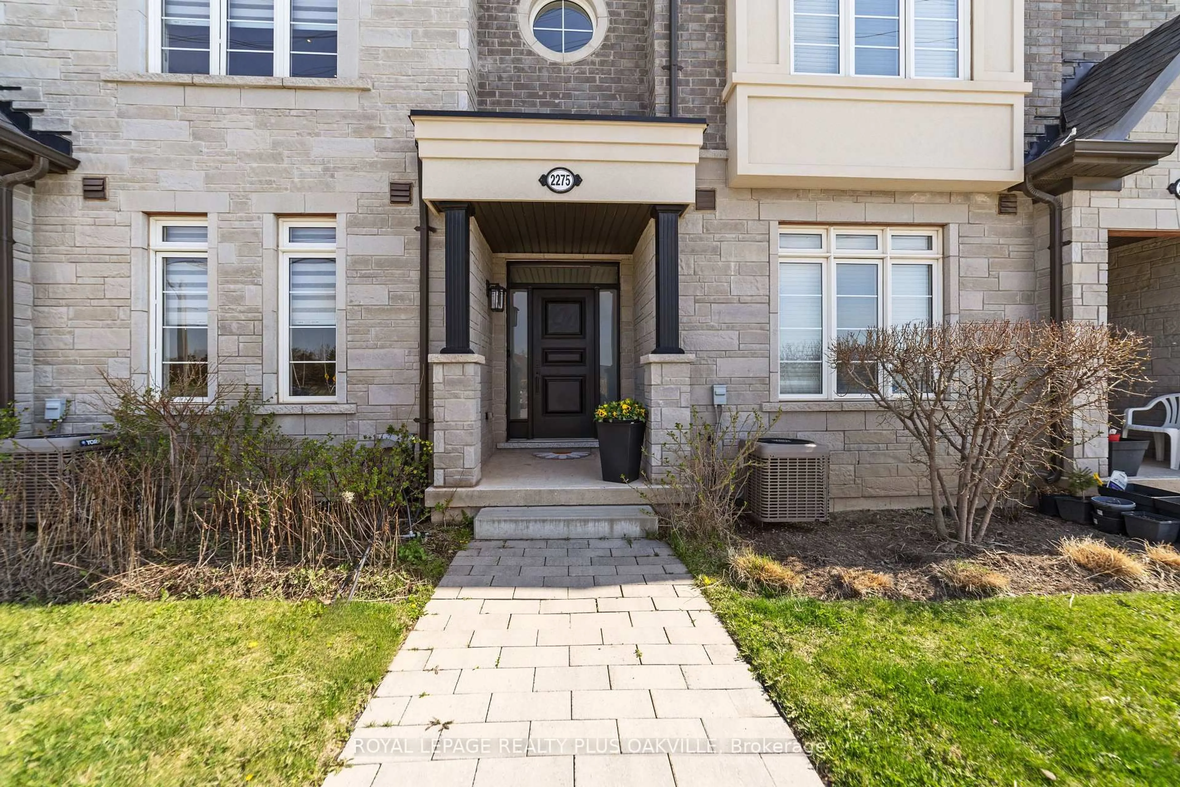 Unknown for 2275 Khalsa Gate, Oakville Ontario L6M 1P4