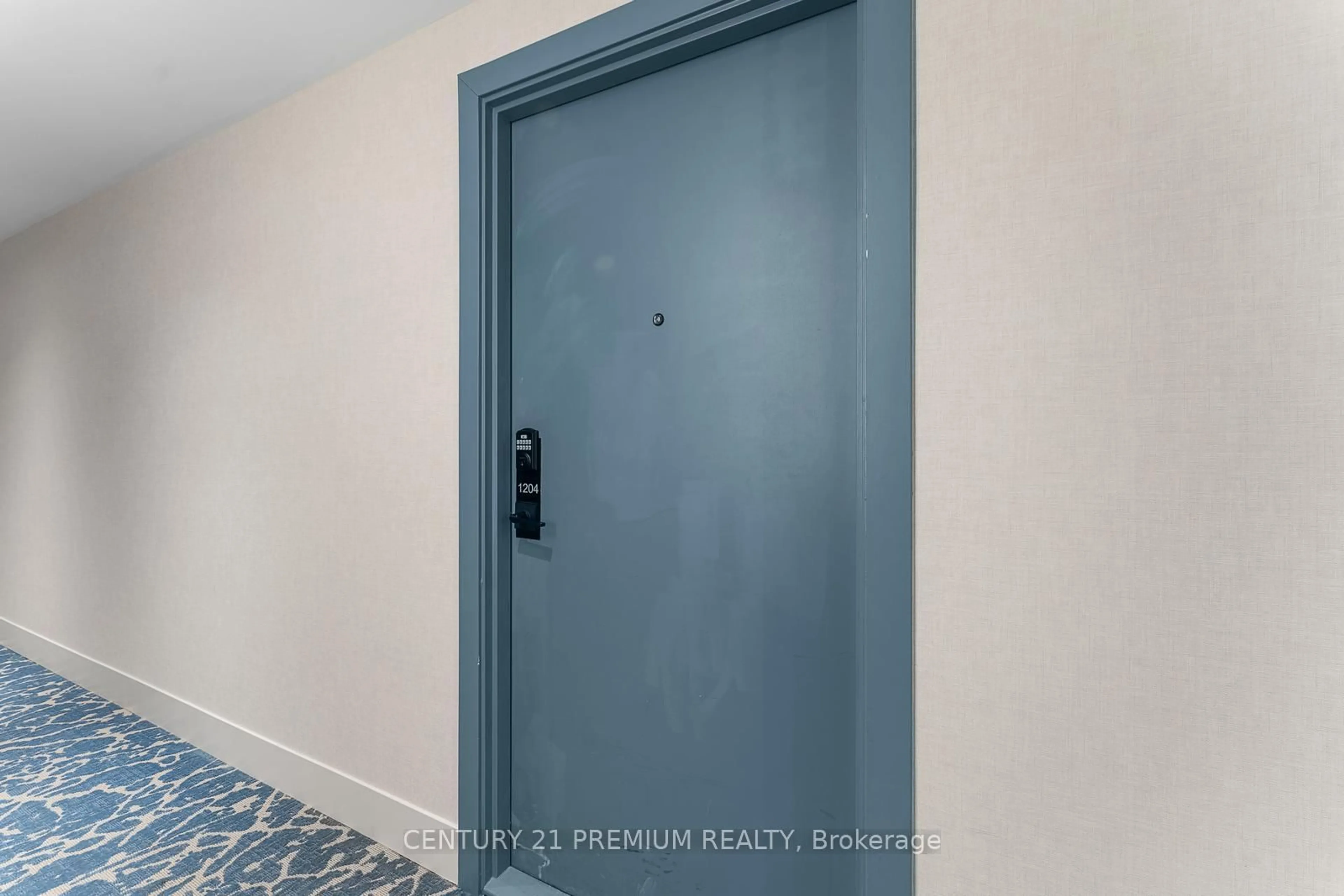 Indoor entryway for 1063 Douglas Mccurdy Comm Circ #1204, Mississauga Ontario L5G 0C5
