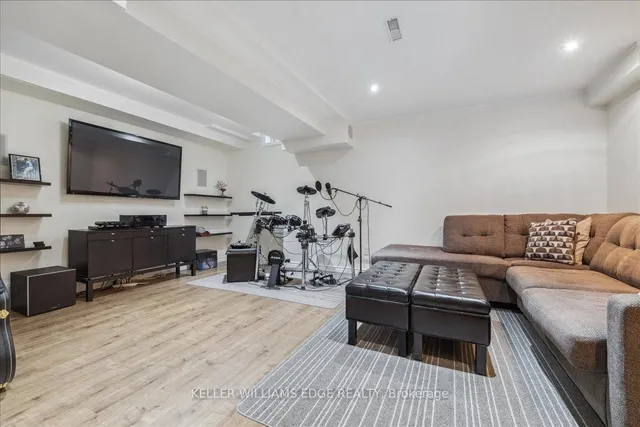 Additional property image - 2301 Cavendish Dr Unit 150