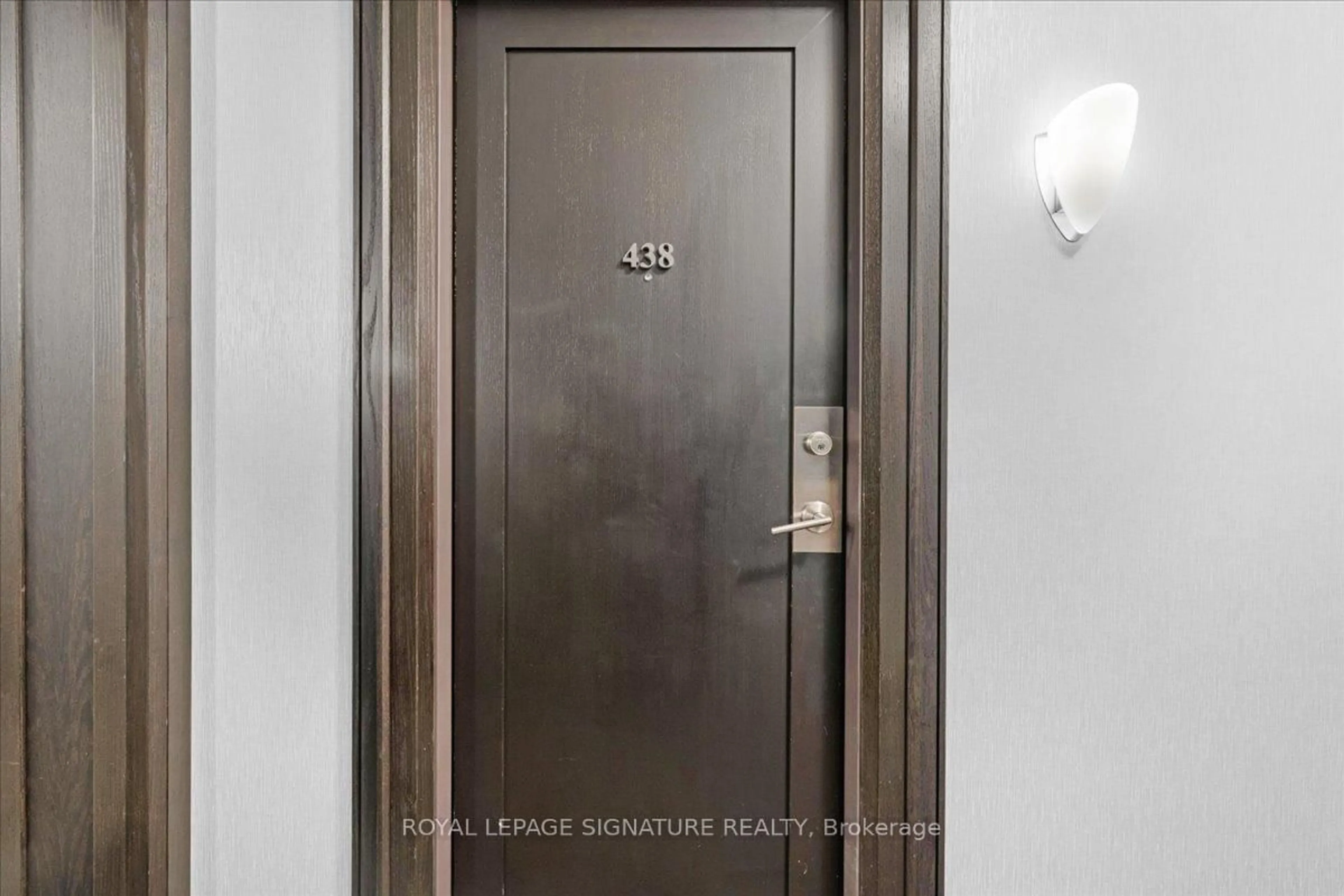 Indoor entryway for 35 Viking Lane #438, Toronto Ontario M9B 0A2