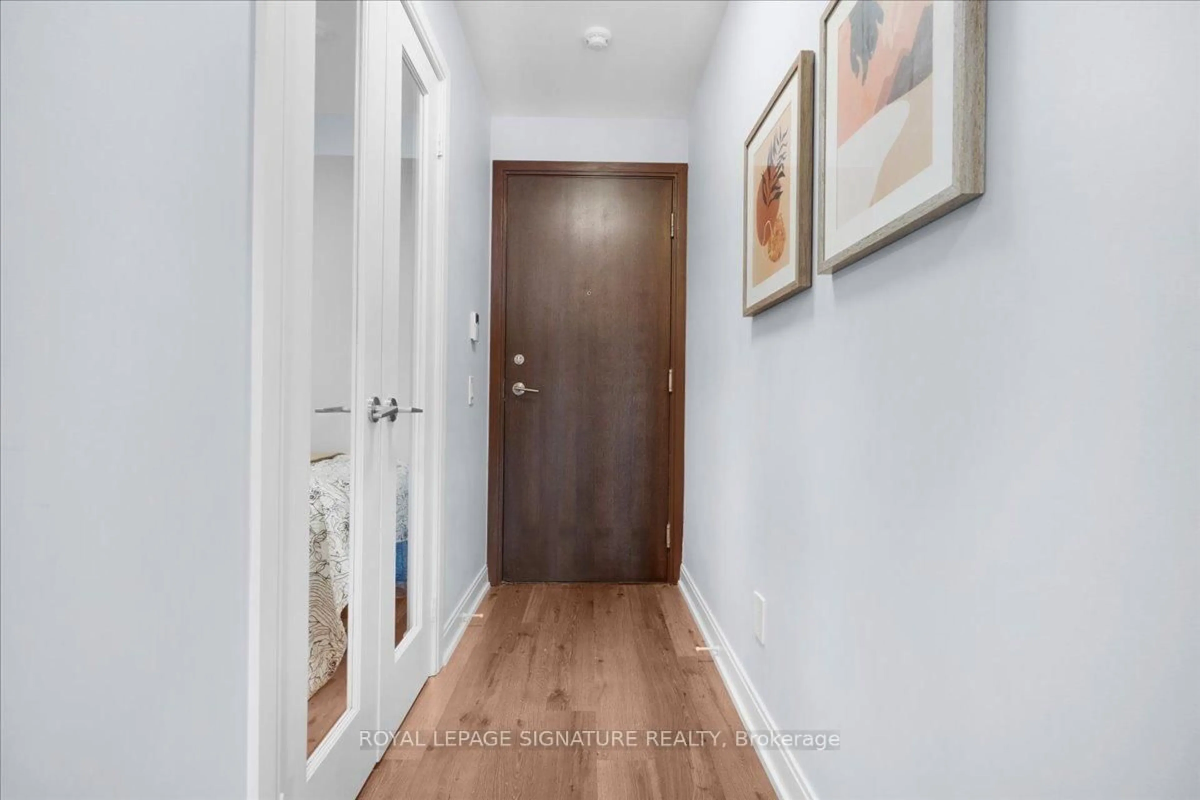 Indoor entryway for 35 Viking Lane #438, Toronto Ontario M9B 0A2
