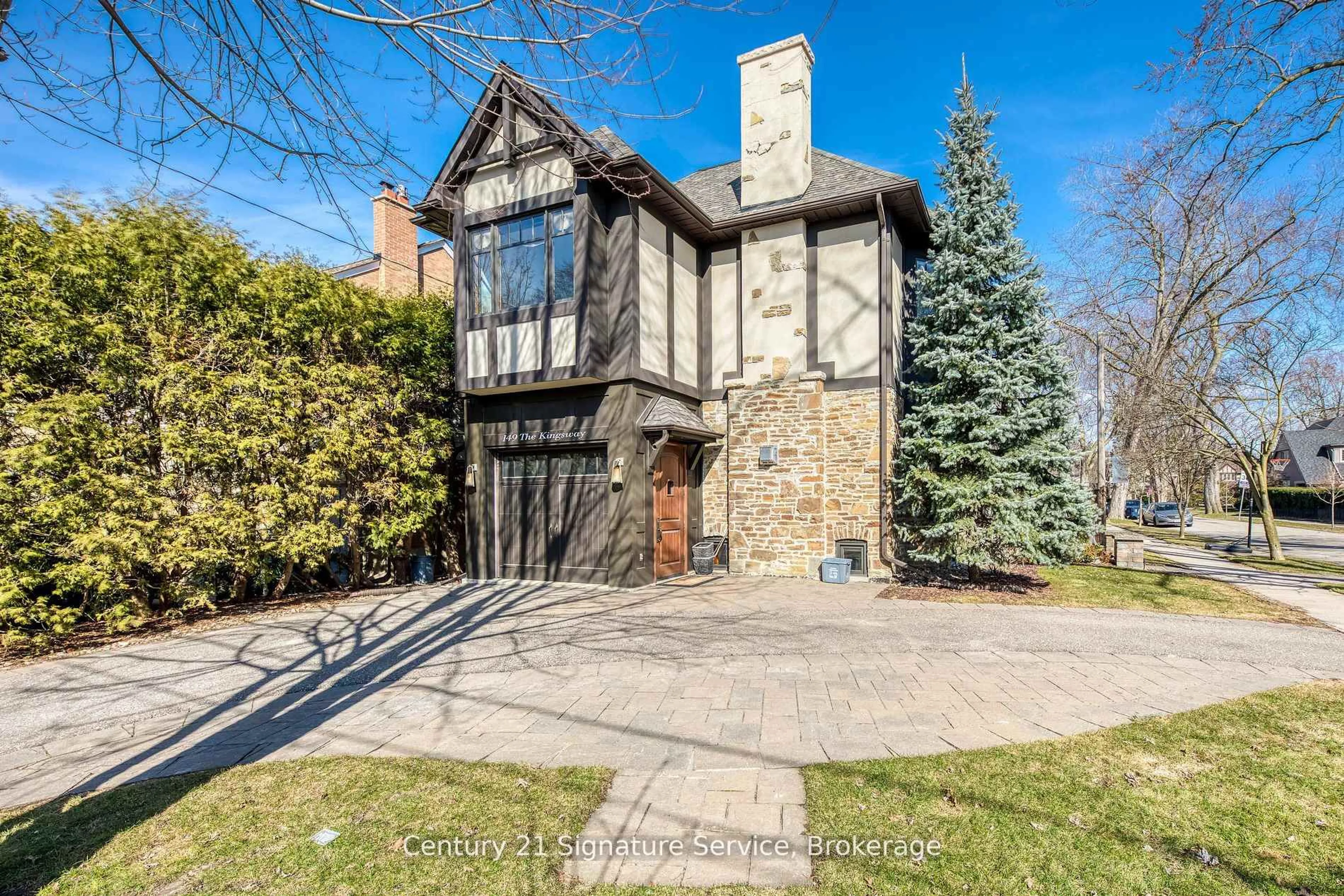 Home with brick exterior material, street for 149 The Kingsway N/A, Toronto Ontario M8X 2V4